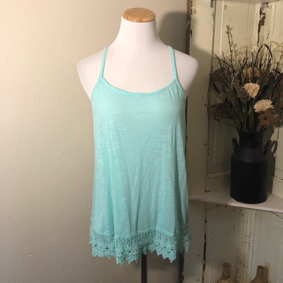 ⭐️Derek Heart Tank Top - Picture 1 of 6